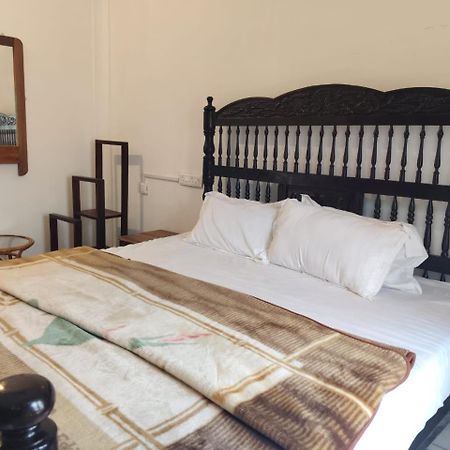 Hotel Vedha Ayurvedic Panchakarma Treatment Centre Alappuzha Zimmer foto