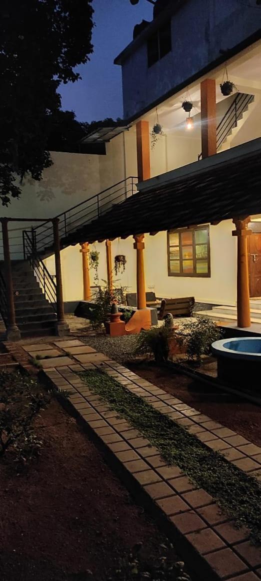Hotel Vedha Ayurvedic Panchakarma Treatment Centre Alappuzha Exterior foto